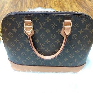Louis Vuitton monogram Alma purse